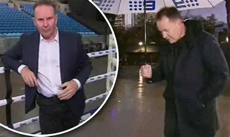 Tony Jones bids an awkward farewell to the Today show | Daily Mail Online