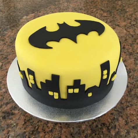 22 Batman Birthday Party Ideas - Spaceships and Laser Beams