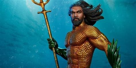 'Aquaman': New Sideshow Collectibles Figure Features Jason Momoa in Classic Costume