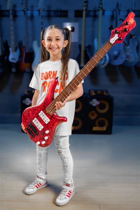 10-Year-Old Bass Player Ellen Alaverdyan Brings the Funk - COMBO - The ...