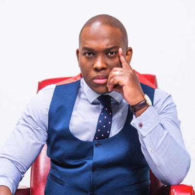 Vusi Thembekwayo- Wiki, Age, Height, Wife, Net Worth (Updated on July 2023)