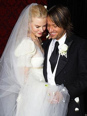 nicole kidman wedding dress tom cruise | Wedding Styles