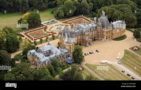 aerial view of Waddesdon Manor near Aylesbury, a Rothschilds Mansion Stock Photo: 60361667 - Alamy