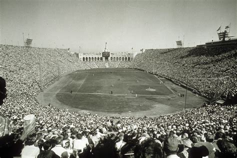 Dodgers video: 1959 vs. Cardinals, at the Los Angeles Memorial Coliseum - True Blue LA