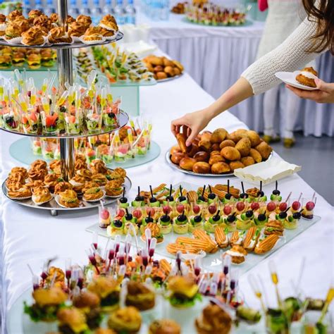 Benefits of Finger Food Catering at a Party: Hassle Free Weekends