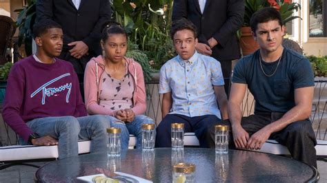 'On My Block' Season 3: Cast and Creators Talk Cuchillos, Little Ricky ...