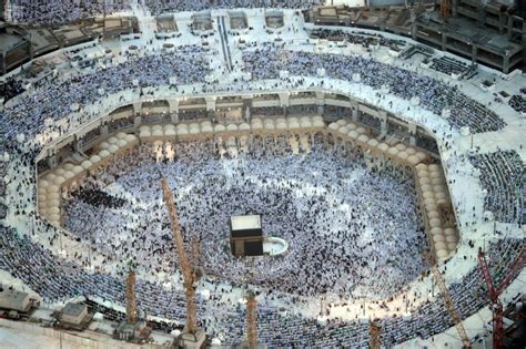 Aerial View of Masjid Al Haram, Makkah - Ramadan 1438H / 2017 | CBHUK | Council of British Hajjis