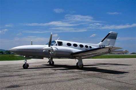 Cessna 421 Golden Eagle - Price, Specs, Photo Gallery, History - Aero Corner