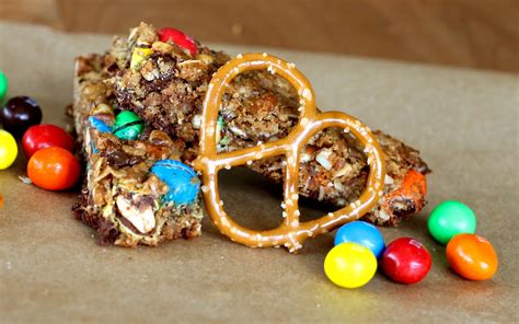 Yammie's Noshery: Peanut Butter Pretzel Granola Bars with Peanut M&Ms