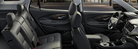 Discover the 2023 GMC Terrain Interior | Bob Ross Buick GMC