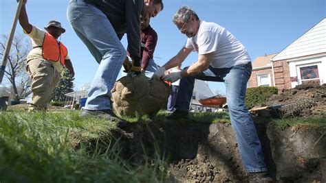 Familiar funding woes hit Greening of Detroit