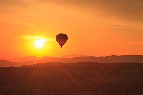 Photo Wallpaper Hot Air Balloon At Sunset