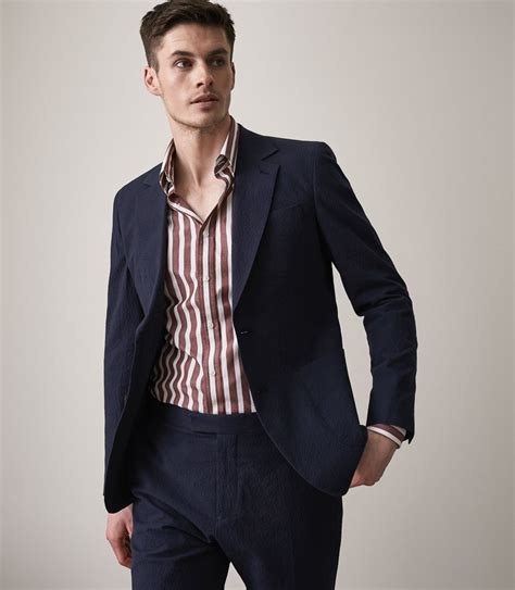 Cocktail Attire & Dress Code Defined - Modern Men's Guide