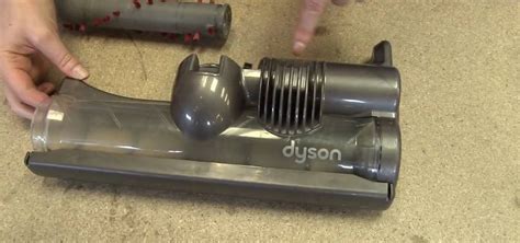 How to Replace the brushbar to a Dyson DC25 vacuum cleaner « Home Appliances :: WonderHowTo