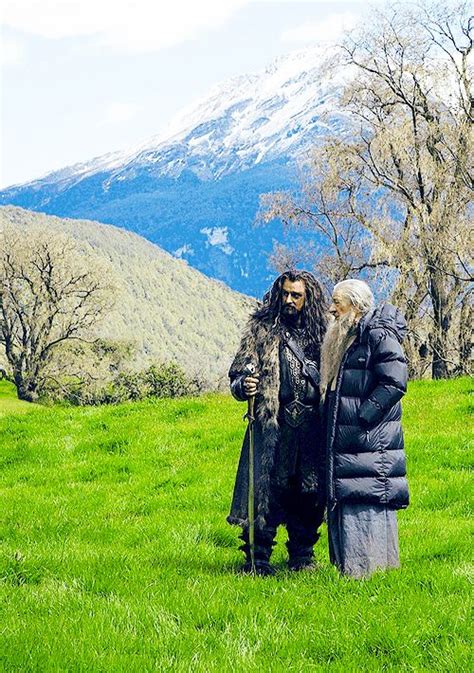 Richard Armitage and Ian McKellen behind the scenes of The Hobbit Ian ...