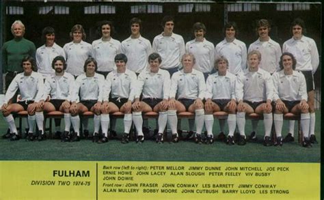 Fulham team group in 1974-75. | Kenny dalglish, Bobby moore, Fulham