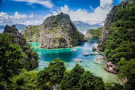 Kayangan Lake, Coron (Philippines Most Famous Photo Spot)