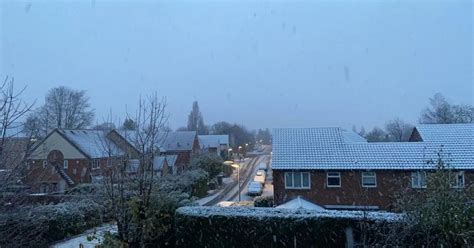 Live updates as new snow and ice weather warning issued for Cambs ...