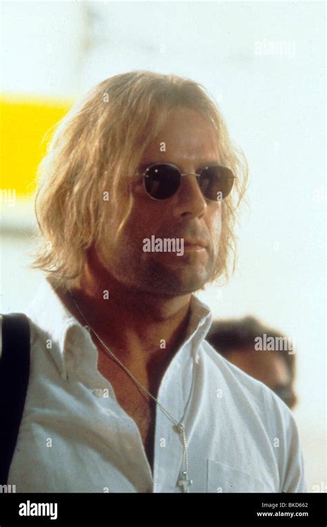 THE JACKAL (1997) BRUCE WILLIS JCKL 006 N Stock Photo - Alamy