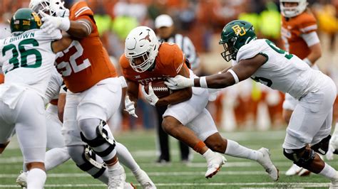 No. 24 Texas beats Baylor, keeps Big 12 title hopes alive | FOX 4 ...