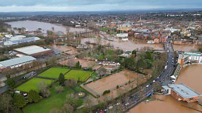 Worcester floods captured on drone footage - BBC News