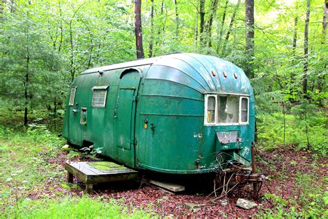 Old Vintage 1953 Airstream Camper, Flying Cloud, Catskill Mountains, Trailer, Country Decor ...