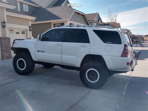 2004 Toyota 4Runner Wheel Offset Super Aggressive 3"-5" Suspension Lift ...