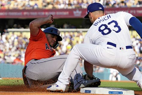 Houston Astros bewildered by balk call in loss to L.A. Dodgers