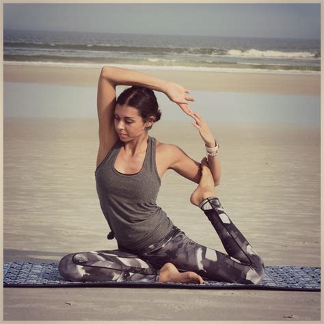 Hip Flexor Yoga Poses : Top 10 Hip Flexor Stretches For Relaxing Your ...