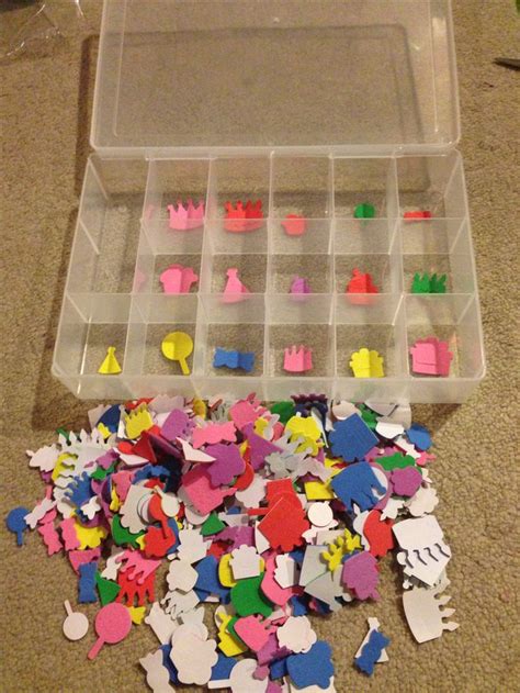 Sorting … | Dementia activities crafts, Dementia activities, Memory ...