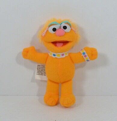 RARE 2000 Zoe 5" KFC EUROPE Plush Action Figure Sesame Street Elmo In ...