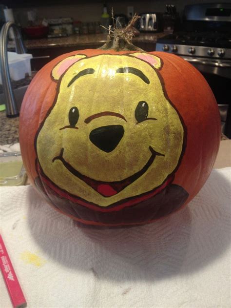 Winnie the Pooh pumpkin painting #pumpkinpainting #pooh #winniethepooh #diy | Winnie the pooh ...