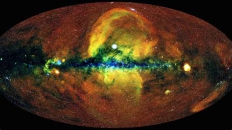 Astronomers detect gigantic x-ray bubbles stretching out above and below the Milky Way ...