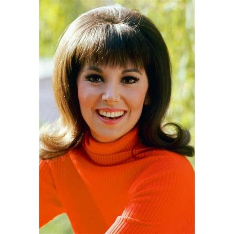 Marlo Thomas That Girl Color 24X36 Poster - Walmart.com