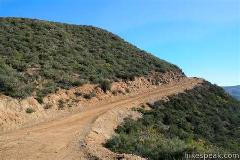 Calabasas Peak Trail | Los Angeles | Hikespeak.com