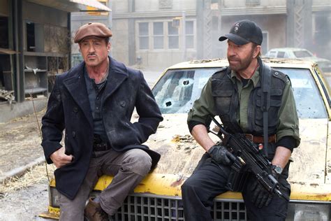 THE EXPENDABLES 2 Photos (+17)