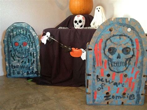 Easy Halloween Tombstone Craft for Kids | Halloween art projects, Halloween tombstones, Arts and ...