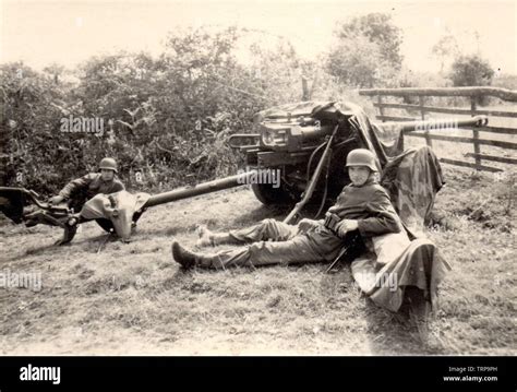 German Soldiers with a 5cm Pak Anti Tank Gun in occupied France 1942 ...