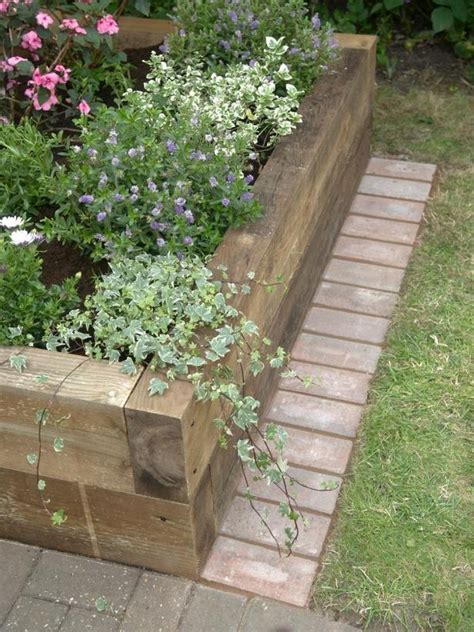 17 Fascinating Wooden Garden Edging Ideas You Must See - The ART in LIFE