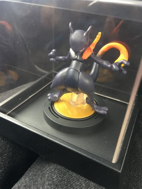 SHADOW MEWTWO AMIIBO / custom amiibo