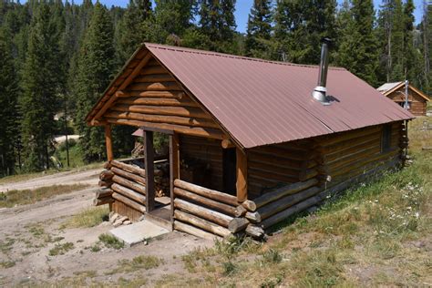 The Cabins | Elkhorn Hotsprings