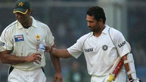 ‘I kept bowling bouncers’: Shoaib Akhtar recalls how he troubled Sachin ...