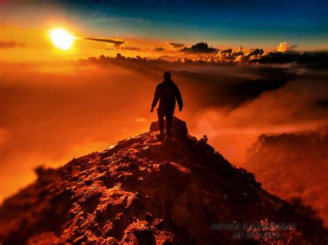 Sunrise @ Mount Apo summit | Natural landmarks, Mount apo, Sunrise