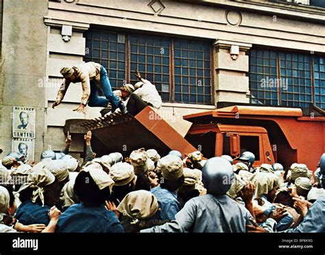 CROWD CONTROL ''SCOOP'' SOYLENT GREEN (1973 Stock Photo, Royalty Free ...