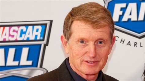 Elliott headlines NASCAR Hall of Fame class - TSN.ca