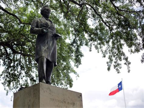 UT Austin Uproots Statue of Confederate President Jefferson Davis - ABC News