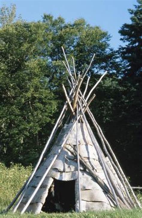 Information & Facts on Teepees | Hunker