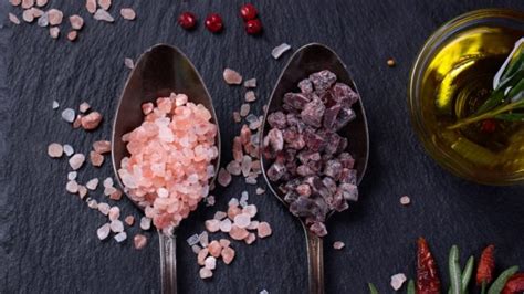 Black Salt Vs Pink Salt: Differences, Uses & Benefits - Ittefaq Salt