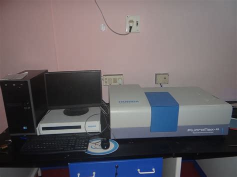 UV VIS NIR Spectrophotometer 2 - SCHOOL OF PURE AND APPLIED PHYSICS : SCHOOL OF PURE AND APPLIED ...