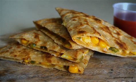 Corn Capsicum Cheese Paratha | YourHungerStop